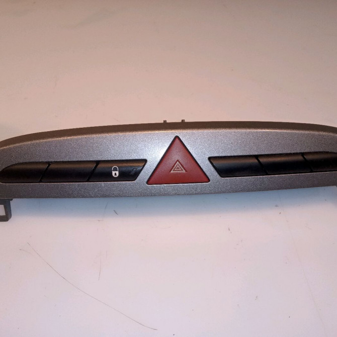 Bouton de warning occasion PEUGEOT 308 I 1