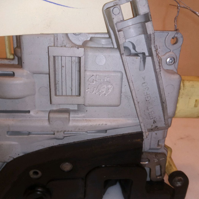 Serrure porte arg occasion VOLKSWAGEN PASSAT V Phase 1 03-2005->10-2010 1.9 TDI 105ch 3C4839015A 3