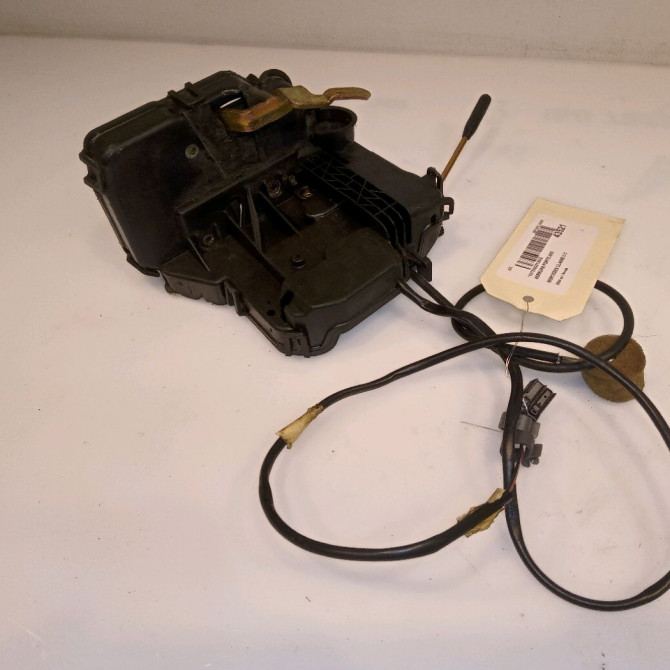 Serrure porte avd occasion MERCEDES CLASSE C II Phase 2 BREAK 03-2004->06-2007 2037200435 2