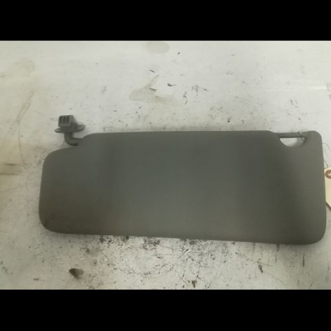 Pare-soleil droit occasion RENAULT CLIO II Phase 2 06-2001->07-2006 1.5 DCI 65ch 8200240038 2