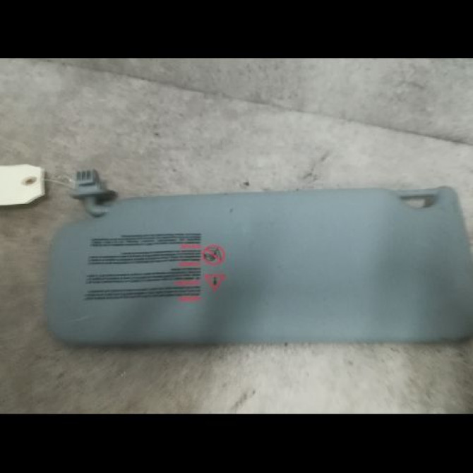 Pare-soleil droit occasion RENAULT CLIO II Phase 2 06-2001->07-2006 1.5 DCI 65ch 8200240038 2