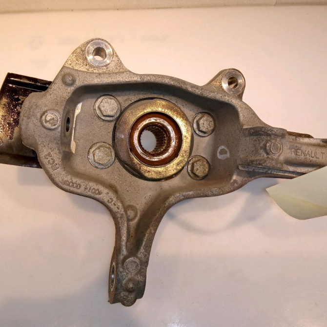 Moyeu avd occasion RENAULT LAGUNA III Phase 2 11-2010->03-2013 2.0 DCI 16v 130ch 402104630R 2