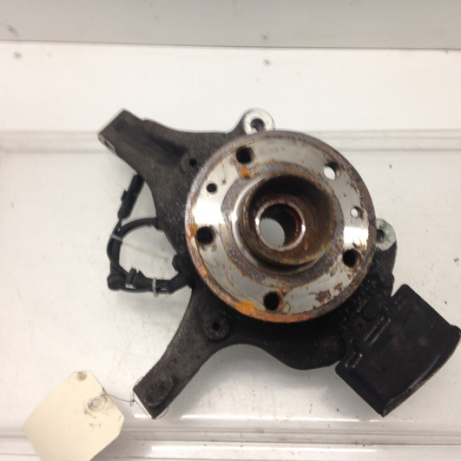 Moyeu avd occasion RENAULT LAGUNA III Phase 1 ESTATE 10-2007->10-2010 2.0 DCI 130ch 402104630R 1