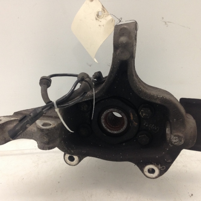 Moyeu avd occasion RENAULT LAGUNA III Phase 1 ESTATE 10-2007->10-2010 2.0 DCI 130ch 402104630R 2