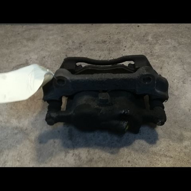 Etrier de frein avant gauche occasion RENAULT TRAFIC II Phase 1 10-2001->08-2006 1.9 DCI 82ch 7701050919 2