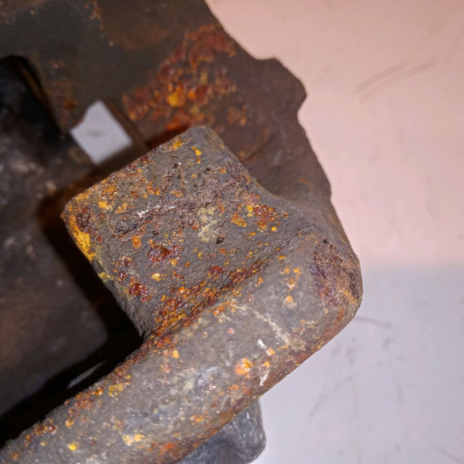 Etrier de frein avant droit occasion RENAULT TRAFIC II 7701051808 3