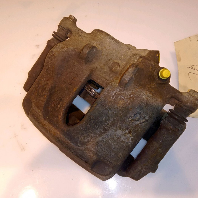 Etrier de frein avant gauche occasion RENAULT TRAFIC II Phase 1 10-2001->08-2006 1.9 DCI 100ch 7701050919 1