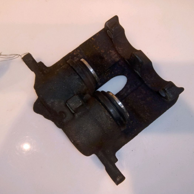 Etrier de frein avant droit occasion RENAULT TRAFIC II Phase 2 08-2006->... 2.0 DCI 90ch 7701051808 1