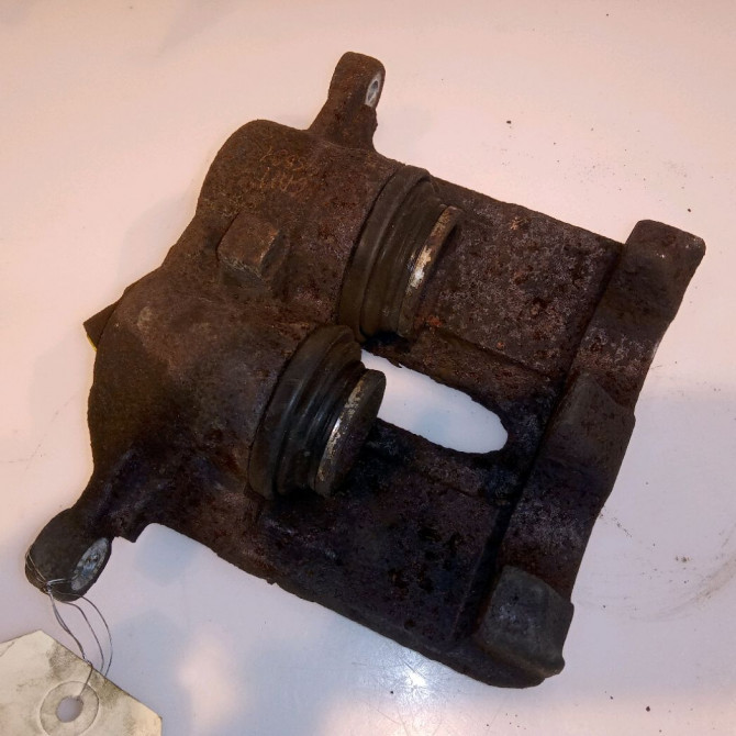 Etrier de frein avant gauche occasion RENAULT TRAFIC II Phase 2 08-2006->... 2.0 DCI 16v 115ch 7701050919 2