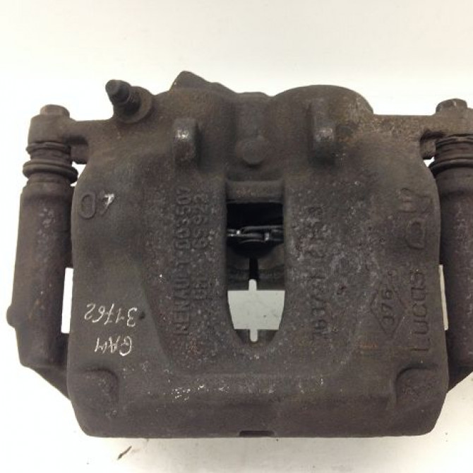 Etrier de frein avant droit occasion RENAULT TRAFIC II Phase 1 10-2001->08-2006 1.9 DCI 8v 100ch 7701051808 1