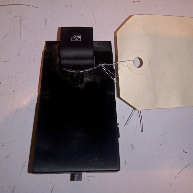 Commande lève-glace porte avant droite occasion OPEL MOKKA Phase 1 10-2012->... 1.6 CDTI 136ch 13301886 1