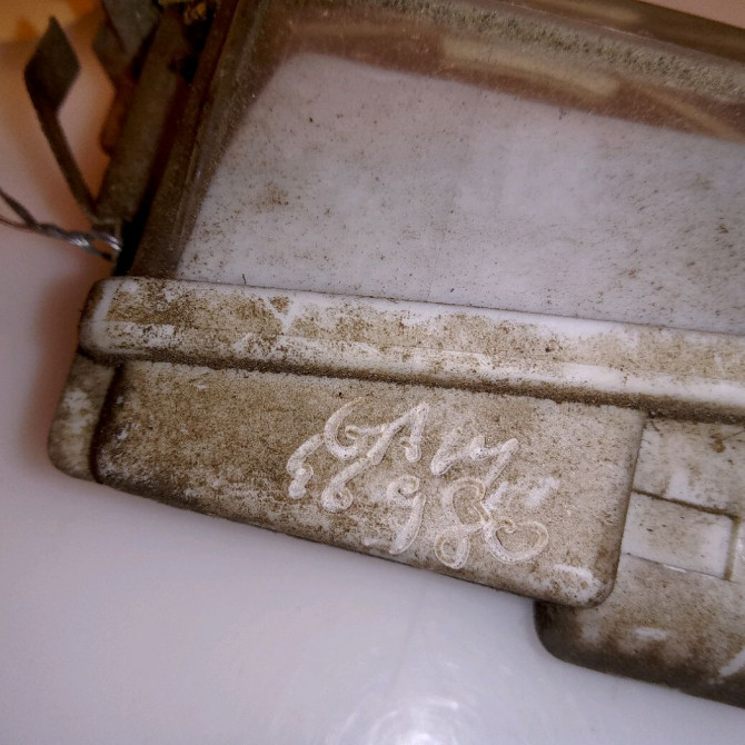 Eclaireur plaque de police g occasion RENAULT CLIO I Phase 1 06-1990->03-1994 1.1 7701036245 2