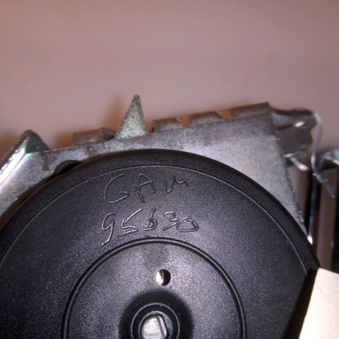 Ceinture centrale arriere occasion OPEL ZAFIRA III Phase 1 11-2011->... 39093550 4