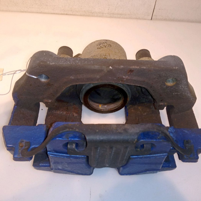 Etrier de frein avant droit occasion B.M.W. SERIE 3 V Phase 2 09-2008->12-2011 318d 34116776528 2