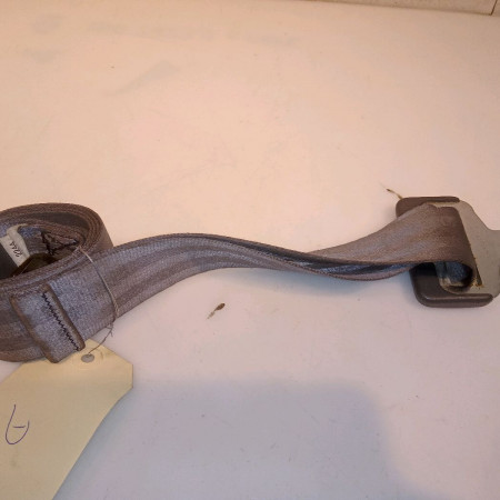 Ceinture centrale arriere occasion RENAULT 19 Phase 2 04-1992->04-1997 1.9 D 7700791289