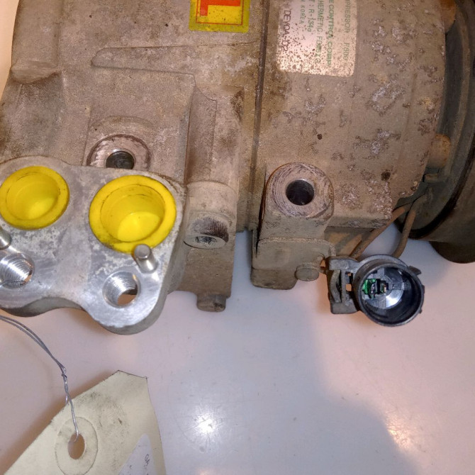 Compresseur air conditionne occasion HYUNDAI GETZ Phase 1 09-2002->11-2005 1.5 CRDI 9770125200 4