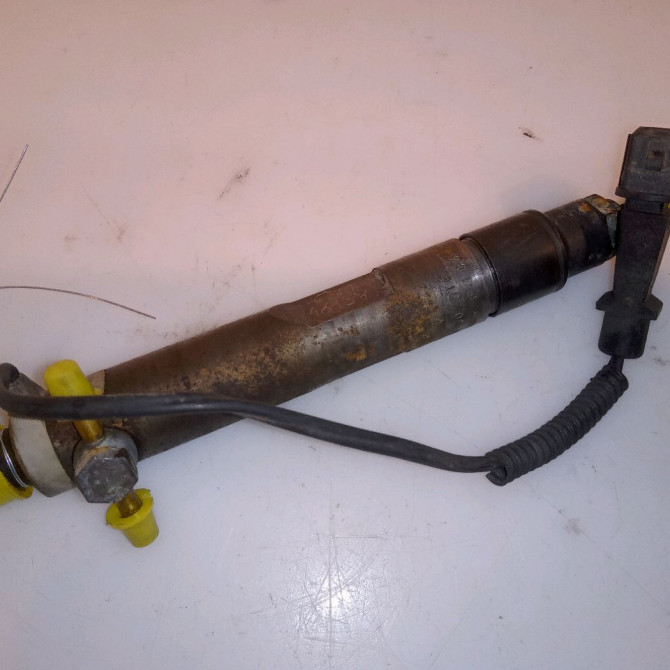 Injecteur occasion VOLKSWAGEN GOLF IV GOLF IV Phase 1 1998-01-01->2005-06-30 1.9 TDI 90ch 38130201G 1