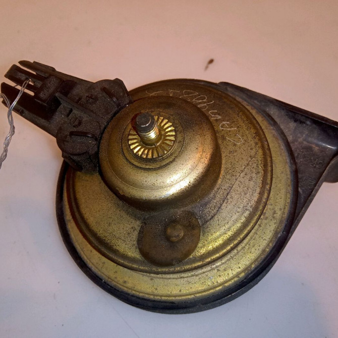 Klaxon  / avertisseur occasion RENAULT 19 Phase 2 04-1992->04-1997 1.9 D 7701207276 2