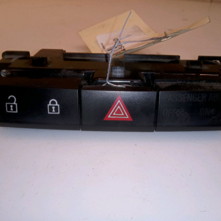 Bouton de warning occasion OPEL ZAFIRA III Phase 1 11-2011->... 20934759