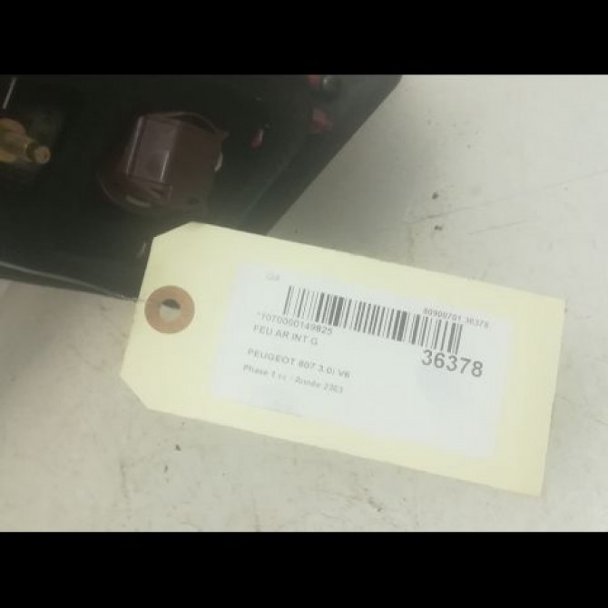 Feu arrière interieur gauche occasion PEUGEOT 607 Phase 1 11-1999->09-2004 3.0i V6 6350N2 3