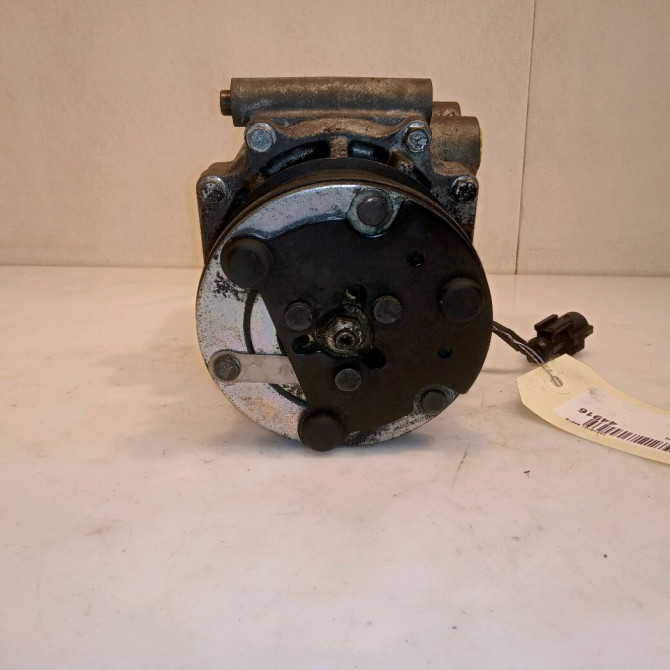 Compresseur air conditionne occasion FORD FIESTA V Phase 2 10-2005->10-2008 1.3i 1405818 1