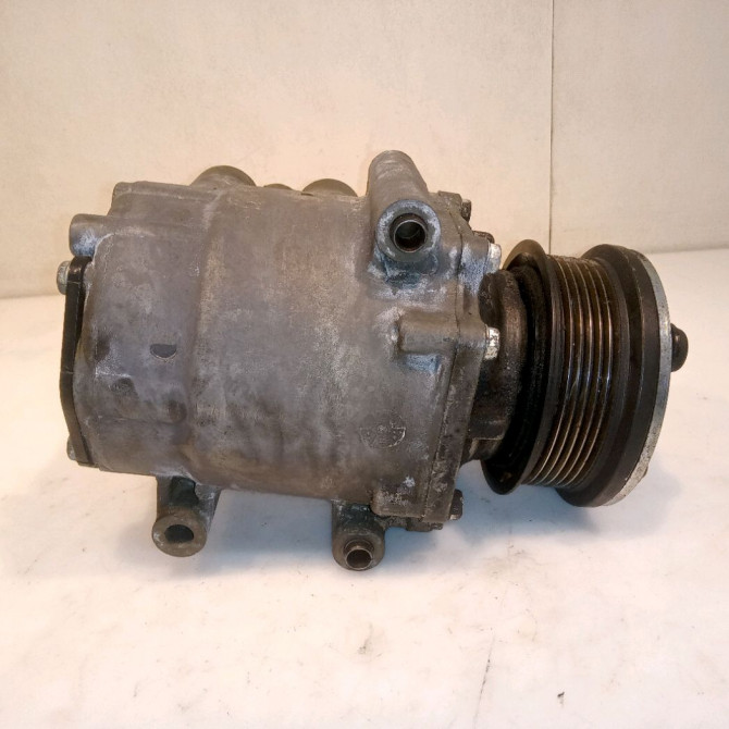Compresseur air conditionne occasion FORD FIESTA V Phase 2 10-2005->10-2008 1.3i 1405818 4