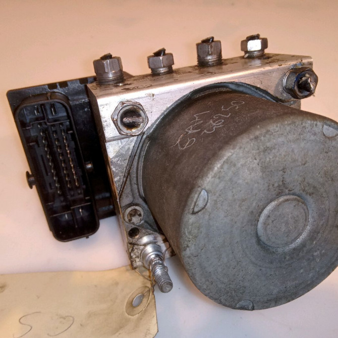 Unité hydraulique ABS occasion CITROEN XSARA PICASSO Phase 2 02-2004->12-2010 1.6 HDI 92 ch 4541FF 3