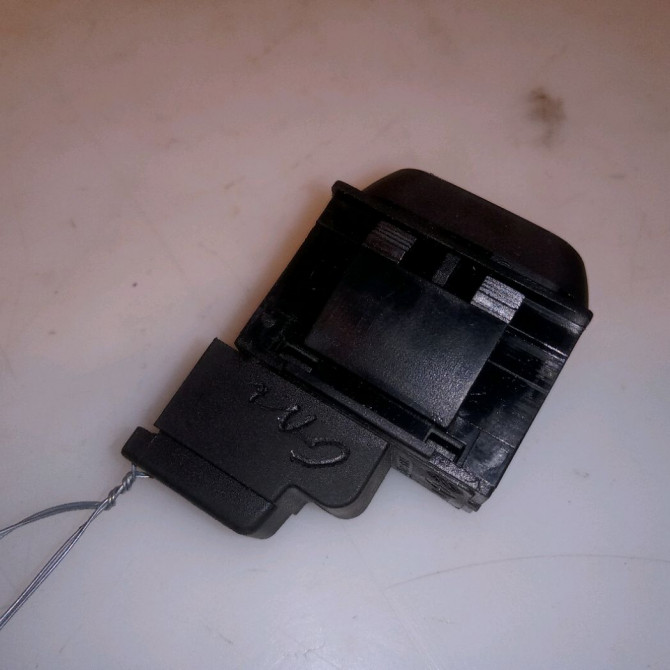 Commande leve-glace porte arrière gauche occasion PEUGEOT 607 Phase 1 11-1999->09-2004 3.0i V6 655471 2