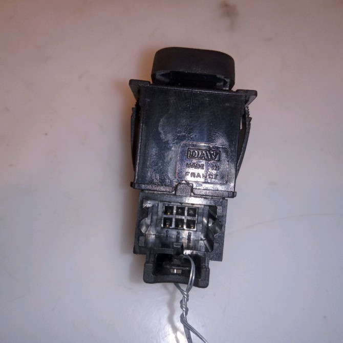 Commande leve-glace porte arrière gauche occasion PEUGEOT 607 Phase 1 11-1999->09-2004 3.0i V6 655471 3