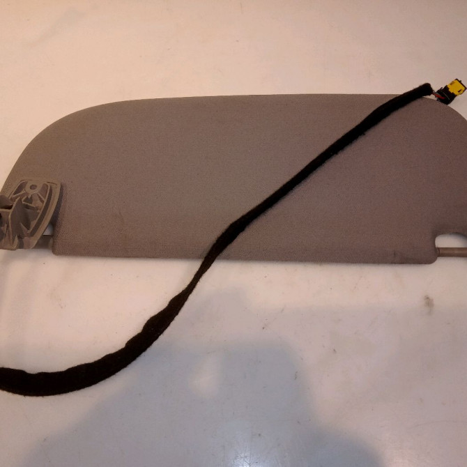 Pare-soleil gauche occasion PEUGEOT 607 Phase 1 11-1999->09-2004 3.0i V6 8143KX 2
