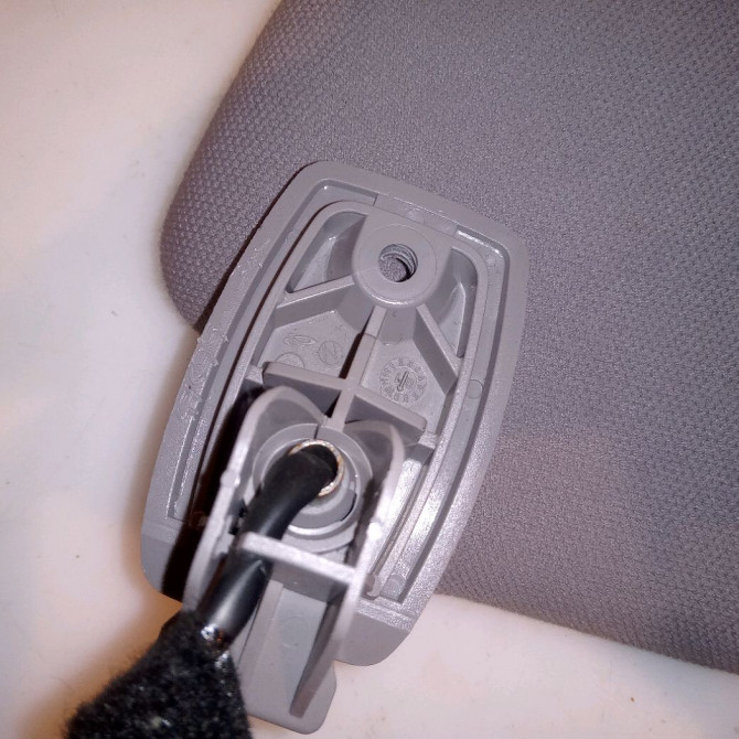 Pare-soleil gauche occasion PEUGEOT 607 Phase 1 11-1999->09-2004 3.0i V6 8143KX 3