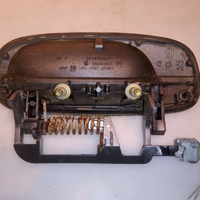 Poignee ext porte arg occasion PEUGEOT 607 Phase 1 11-1999->09-2004 3.0i V6 9101Q4 2