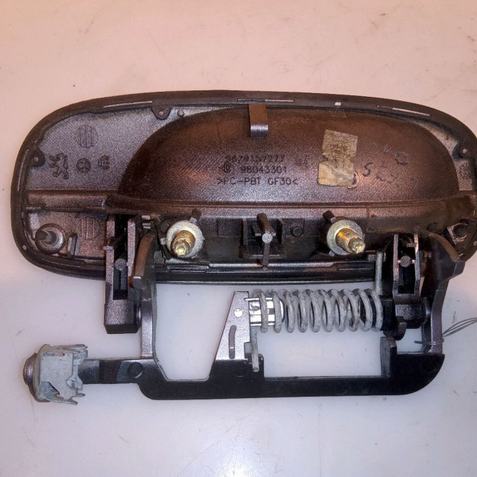 Poignee ext porte avd occasion PEUGEOT 607 Phase 1 11-1999->09-2004 3.0i V6 9101Q5 2