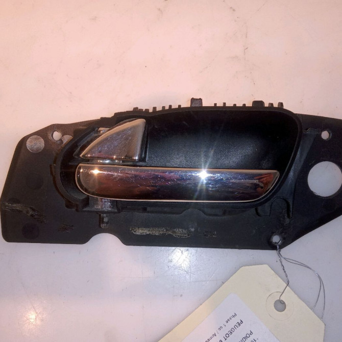 Poignee int porte avg occasion PEUGEOT 607 Phase 1 11-1999->09-2004 3.0i V6 9329EY 1