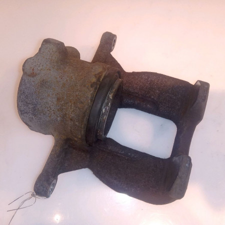 Etrier de frein avant droit occasion PEUGEOT 407 Phase 1 04-2004->07-2008 1.6 HDI 16v 4401H3