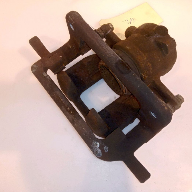 Etrier de frein avant gauche occasion PEUGEOT 407 Phase 1 04-2004->07-2008 2.0 HDI 136ch 4401H2 2