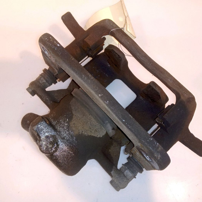 Etrier de frein avant droit occasion PEUGEOT 407 Phase 1 04-2004->07-2008 2.0 HDI 136ch 4401H3 2