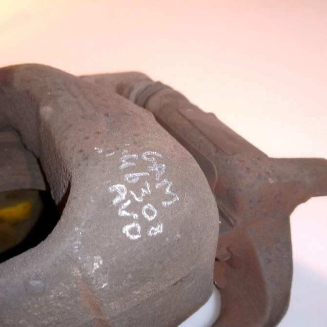 Etrier de frein avant droit occasion PEUGEOT 407 Phase 1 04-2004->07-2008 2.0 HDI 136ch 4401H3 3