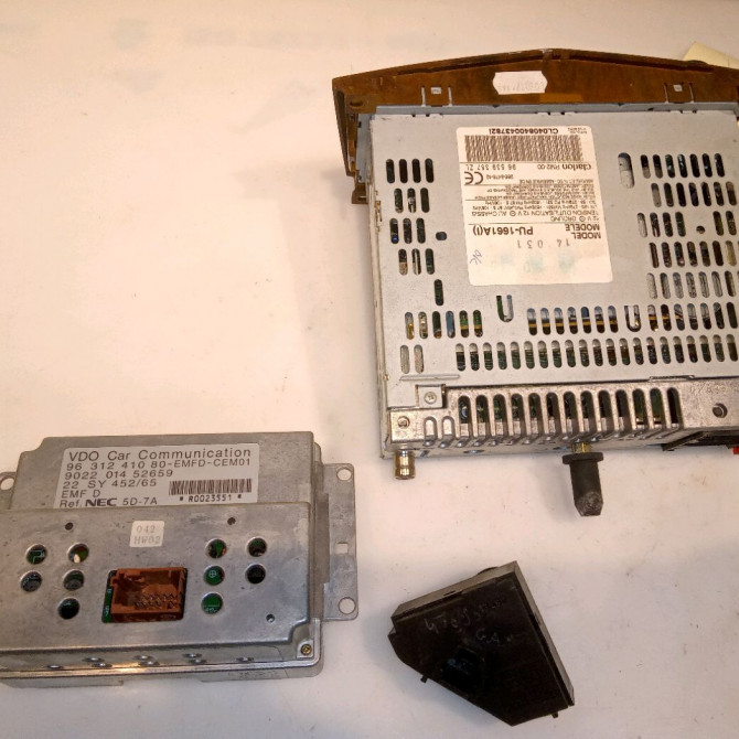 Autoradio occasion PEUGEOT 607 Phase 1 11-1999->09-2004 3.0i V6 6560Y5 2