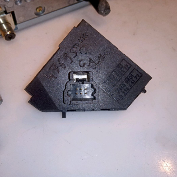 Autoradio occasion PEUGEOT 607 Phase 1 11-1999->09-2004 3.0i V6 6560Y5 3