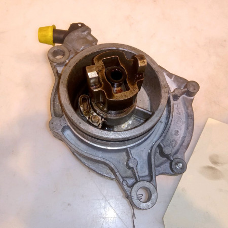 Pompe a vide occasion B.M.W. X3 I Phase 1 01-2004->08-2006 2.0d 11667791232