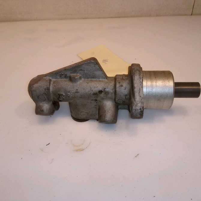 Maitre cylindre occasion RENAULT CLIO II Phase 2 06-2001->07-2006 1.5 DCI 65ch 7701206313 1