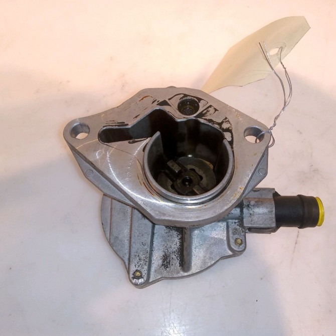 Pompe a vide occasion RENAULT SCENIC II Phase 1 03-2004->09-2006 1.5 DCI 100ch 146508923R 1