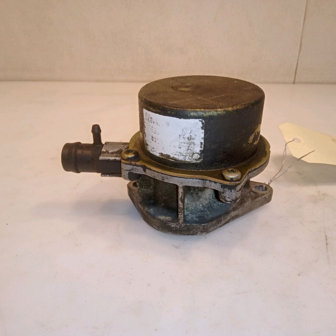 Pompe a vide occasion RENAULT CLIO II Phase 2 06-2001->07-2006 1.5DCI 100ch 146508923R 2