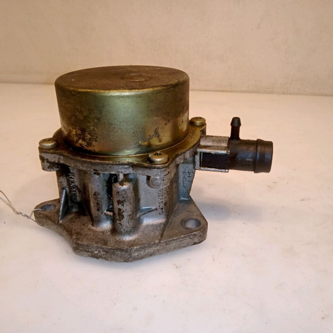 Pompe a vide occasion RENAULT CLIO II Phase 2 06-2001->07-2006 1.5DCI 100ch 146508923R 3