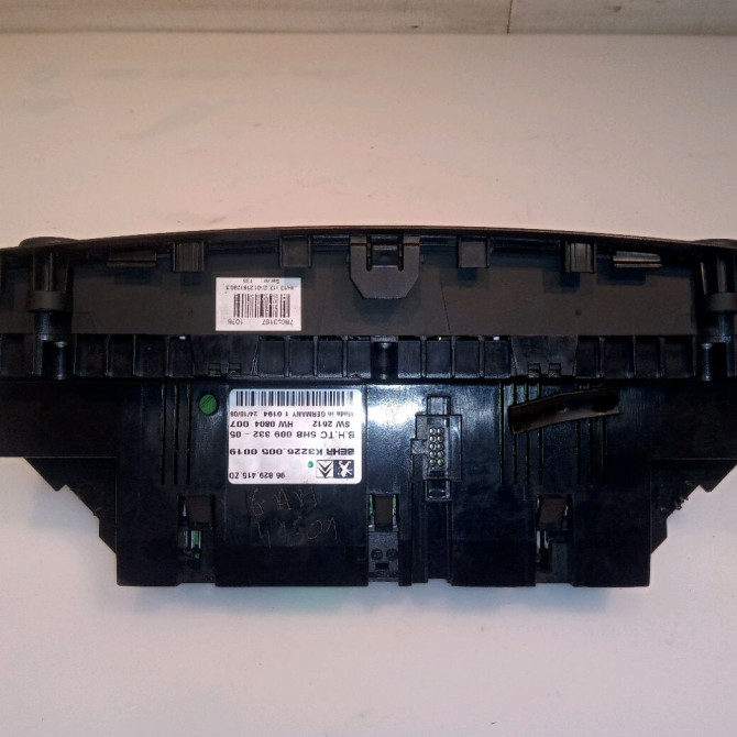 Commande de chauffage occasion CITROEN C5 II Phase 1 04-2008->... 2.0 HDi 140ch 6452H7 3