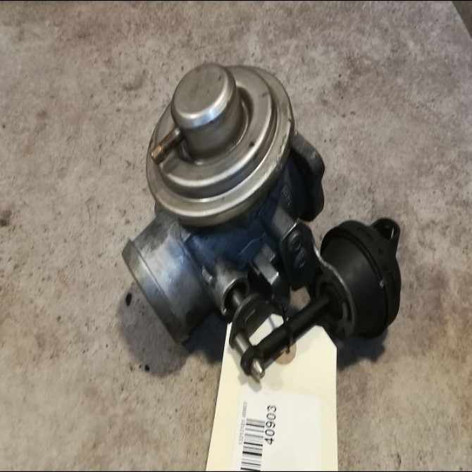 Vanne EGR occasion VOLKSWAGEN PASSAT IV Phase 2 10-2000->03-2005 1.9 TDI 100ch 1
