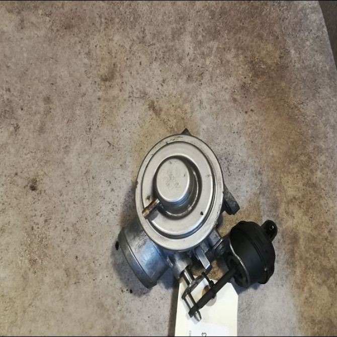 Vanne EGR occasion VOLKSWAGEN PASSAT IV Phase 2 10-2000->03-2005 1.9 TDI 100ch 2