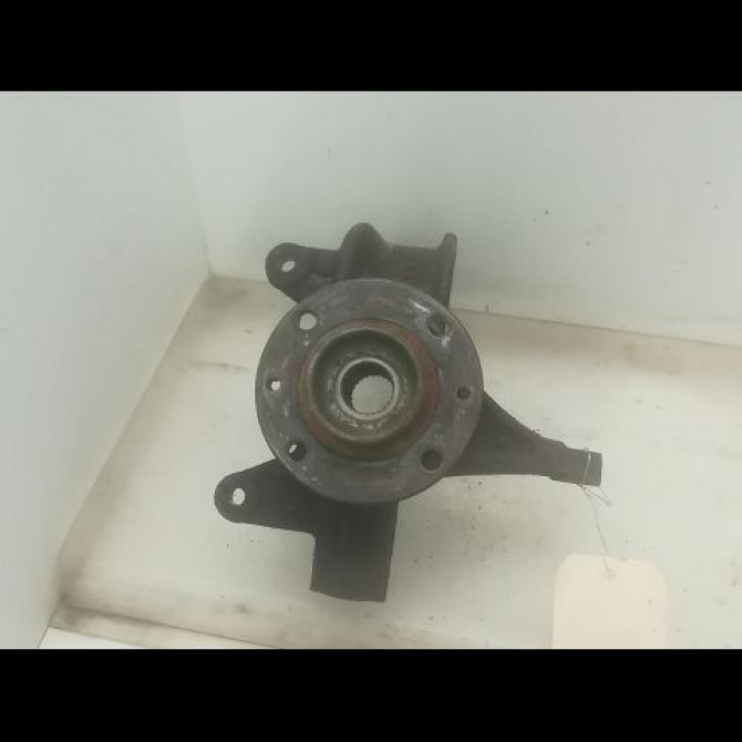 Moyeu avg occasion RENAULT MEGANE II Phase 1 BREAK 09-2003->12-2005 1.9 DCI 120ch 7701210111 1