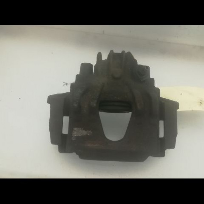 Etrier de frein avant gauche occasion PEUGEOT 205 Phase 2 FOURGON 03-1994->12-1996 1.8 D 60ch 1